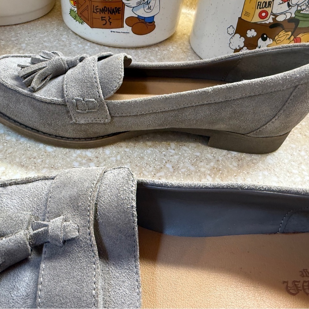 Crown Vintage Suede Gray Tassel Loafers Women’s Sz 7 - Picture 12 of 12